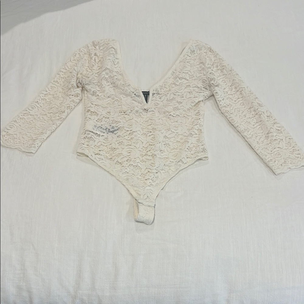 Elegant Lace Bodysuit in Cream